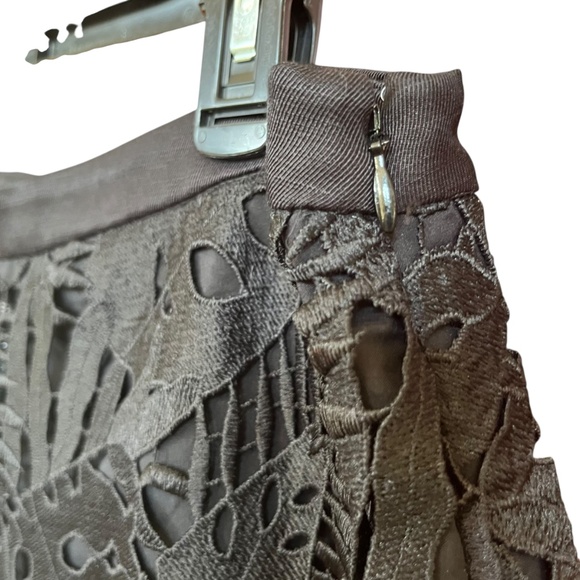 Express Black High Waisted Cut Out Lace Wide Leg Ankle Pant Size 10 Short EUC - Picture 4 of 10